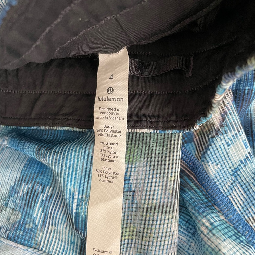 Lululemon - Picture 4 of 4